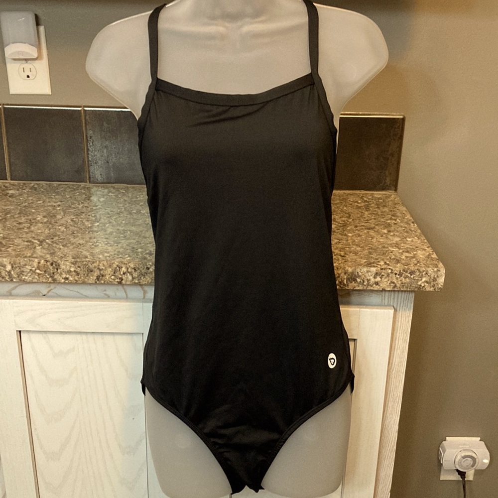 NWT Women’s Size 36 Swimming Suit